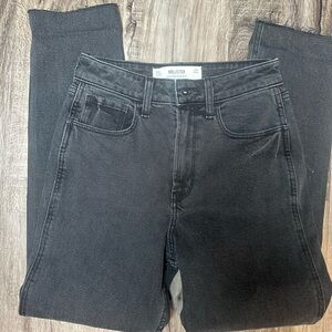 Hollister Women's Ultra High Rise Mom Jeans